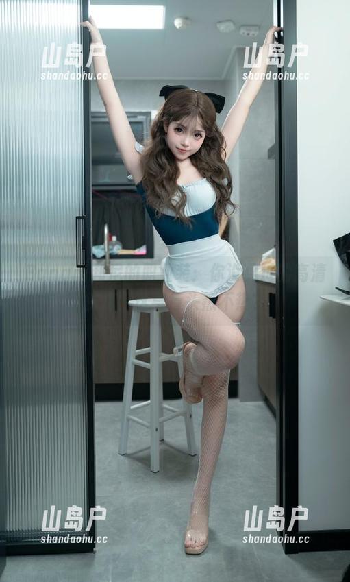 Bangni邦尼 Bangni邦尼的职业装:你没见过的高清视界,这身行头热不热?