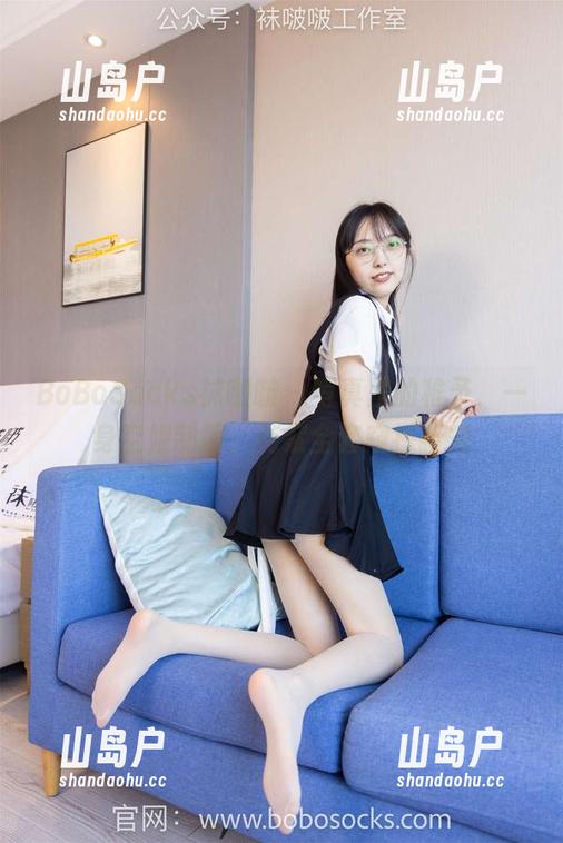 BoBoSocks袜啵啵 - 写真里的稚予，一身空姐制服，花絮全套窥探新宠