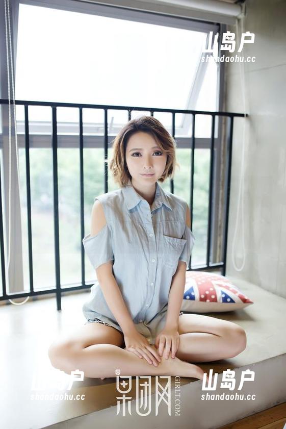 GIRLT果团网 - 白裙控看过来，何梦兮Stacy的套图简直让人心花怒放，别错过，赶紧下载吧！