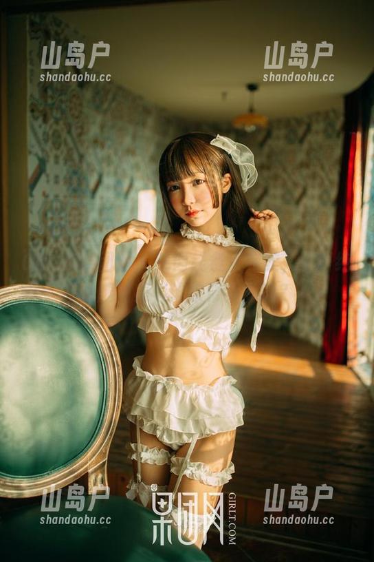 GIRLT果团网 - 肌肉线条太完美，王语纯长腿图集，谁来帮我下载？