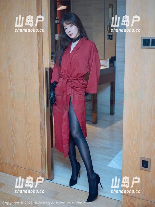 HuaYang花漾 - 绮里嘉ula的职业套图，假装我也是办公室姑娘…