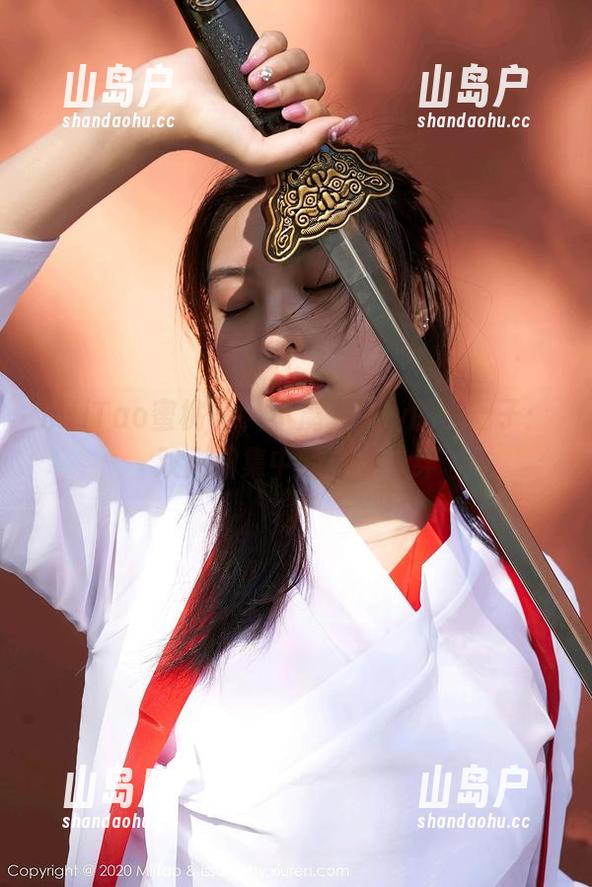 MiiTao蜜桃社 - 小魔女lily的小圈子：双人图集中的趣味牵绊