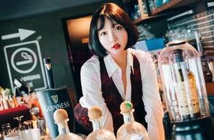 当Son Ye Eun穿上套装的那一秒,私拍瞬间变得有趣,图集值得细品