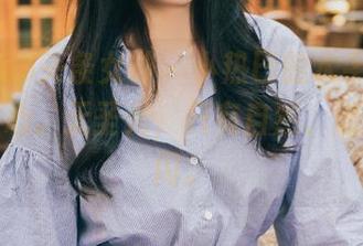 TouTiao头条女神 – 小热巴的水手服，玩得是真心。无圣光，只有自然、随意的快闪。