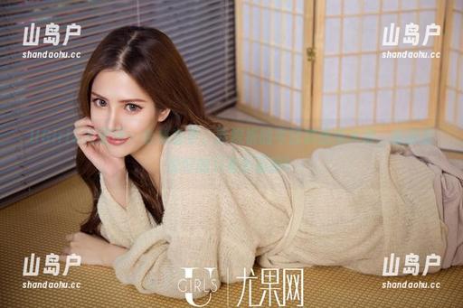 UGirls尤果网-郭婉祈 UGirls尤果网 - 合集在手,郭婉祈的牛仔裤透视大赏,会议室说好的只看外面嘛!