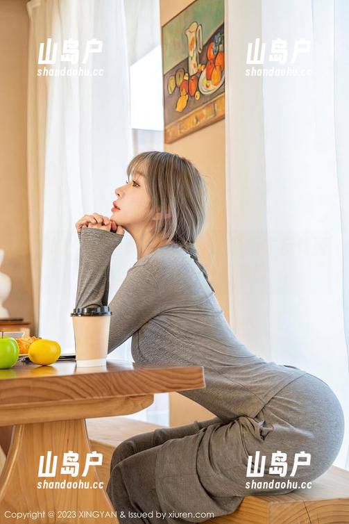 XINGYAN星颜社 - 李丽莎的毛衣反转秀：私房作品透着一丝潮湿