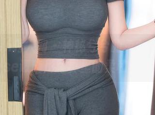 Xiuren秀人网 – 神秘兮兮的兔女郎，Elise谭晓彤写真里的柔和光影