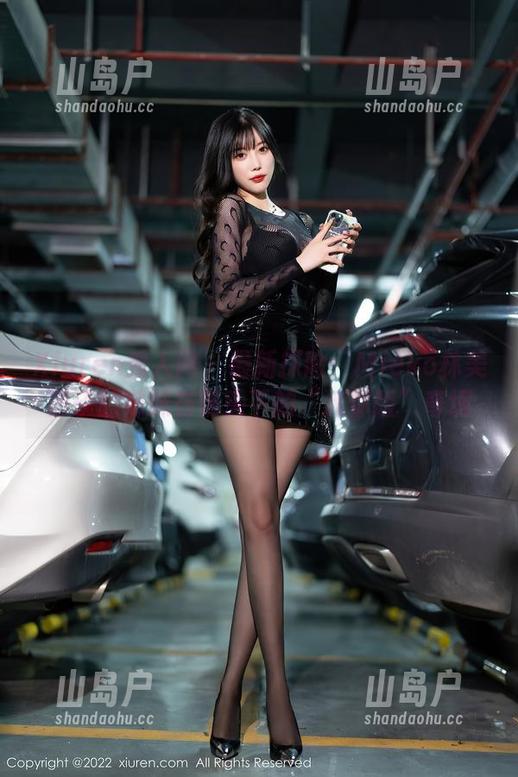Xiuren秀人网-Mieko林美惠子 Xiuren秀人网 - 最新探险:Mieko林美惠子的妹妹在镜头下的“迷你版”奇境