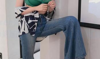 Xiuren秀人网 – 免费写真专场，七七kiko妹妹的漂亮衣服，让我沉迷透透的