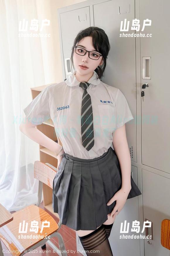 Xiuren秀人网-白白Alina Xiuren秀人网 - 听说白白Alina的网袜很好看,合集来了