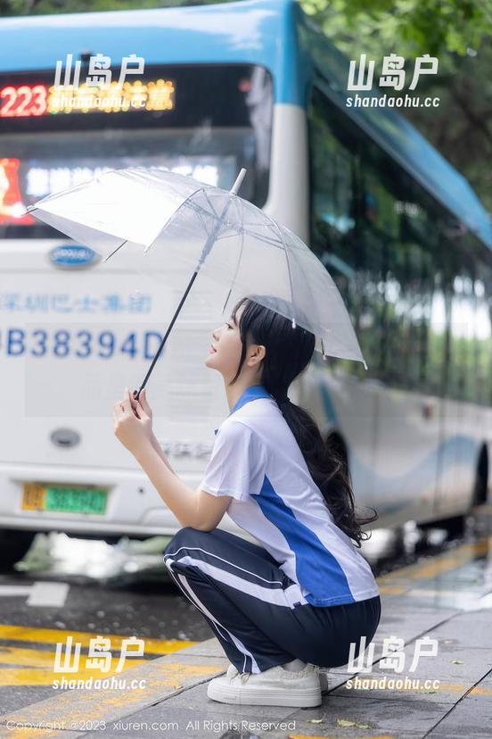 Xiuren秀人网 - 当谢小蒽化身厨娘，作品里的美味资源让我心动不已。