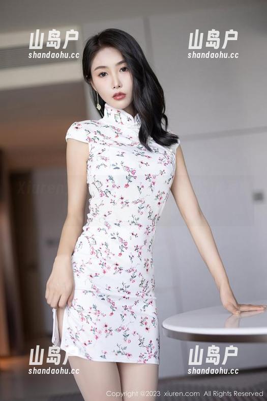 Xiuren秀人网-顾楚楚 Xiuren秀人网 - 这里有顾楚楚的JK写真,原图值得细细品味