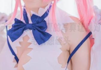 这个夏天，Yoko宅夏的写真让我对索尼子毛衣想破头