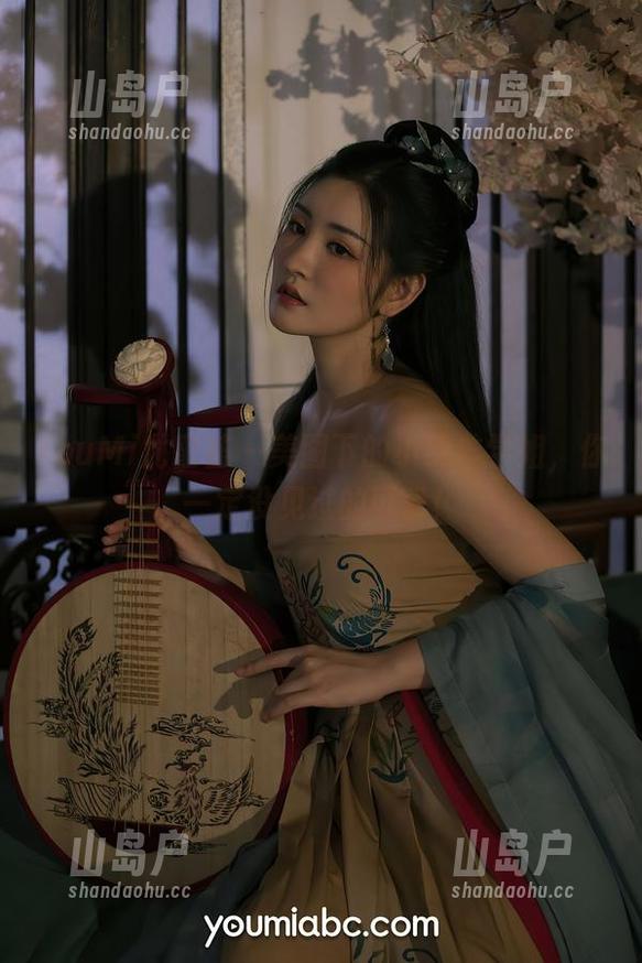 YouMi尤蜜荟 - 美图下的小绵羊学姐，你一定没见过的可爱！