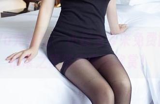 YouWu尤物馆 – 小探戈带来免费图包，吊带之美值得慢慢欣赏！