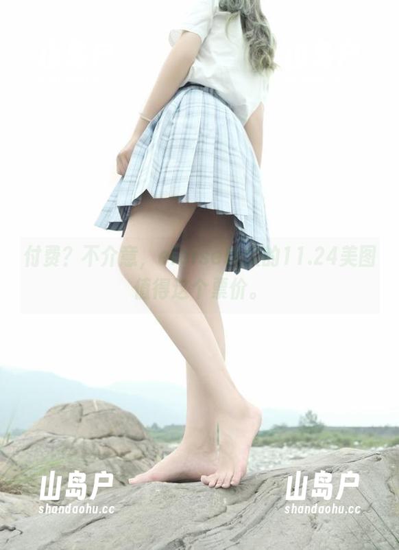eloise软软 付费?不介意,eloise软软的11.24美图值得这个票价。