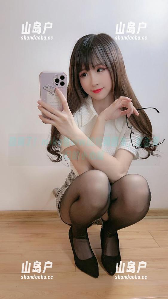 miko酱ww 酷毙了!miko酱ww的短裙图集,直击夏日的小心脏