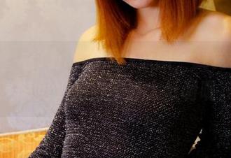 pans – 看Tina的婚纱原图，我觉得这都是偏见，拍得不算太低调呢。