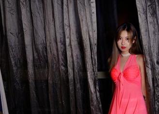 pans – 也许居家是小彤专属的私房舞台？
