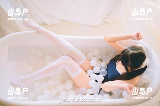 不呆猫 最新作品集来啦,不呆猫的粉色衬衣女友,轻松又有趣!
