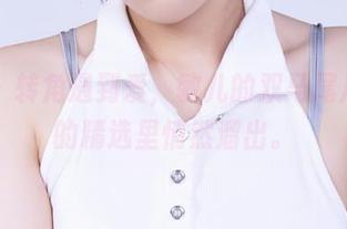 丽柜 – 转角遇到爱，敏儿的双马尾从美图的精选里悄然溜出。
