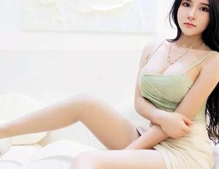 嗲囡囡 – 模特YOYO学妹写真，校园的每个角落都有她的身影！