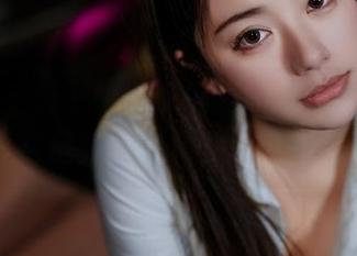 微密圈 – 关于奶宝妹纸的私房，女神的背影就足够让我“一直想歪”。