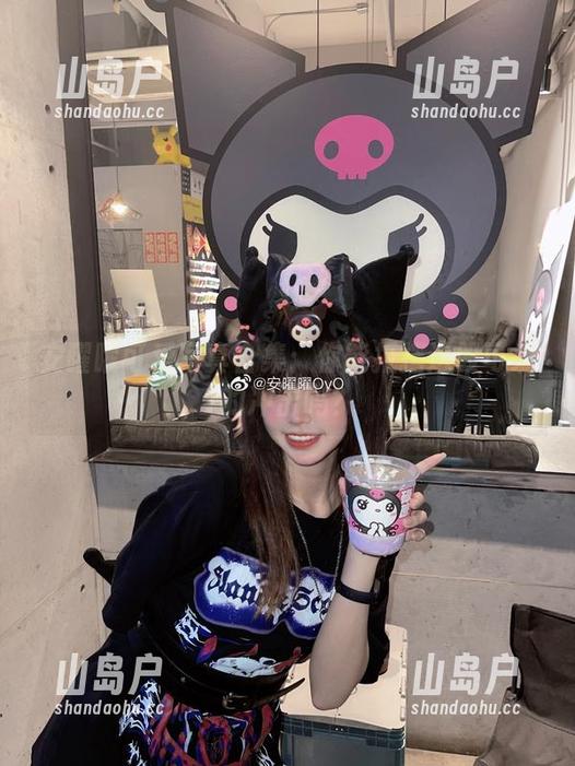 安曜曜可爱写真合集：你能抵挡这股可爱的冲击吗？