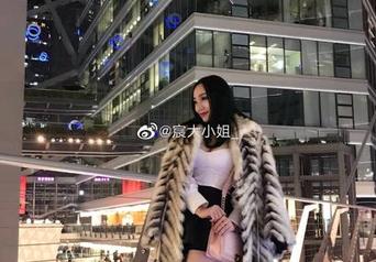 微密圈 – 宸大小姐视频集：你肯定也想下载这个合集每一帧