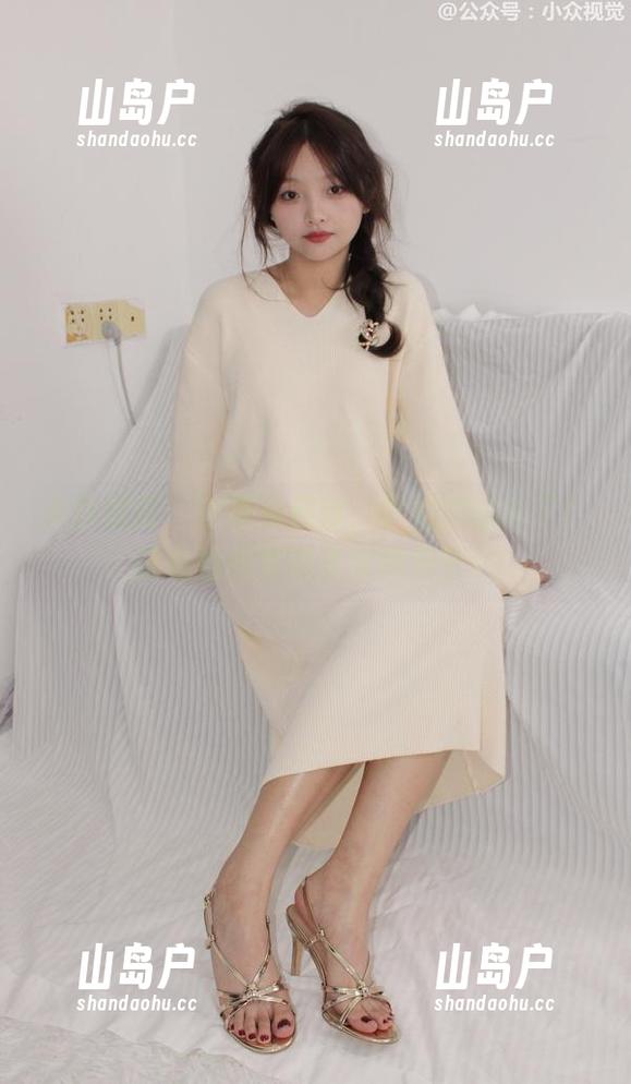 小众视觉 - 小薯条伺候，学姐豁出去了！这私拍图集简直充满暴击！