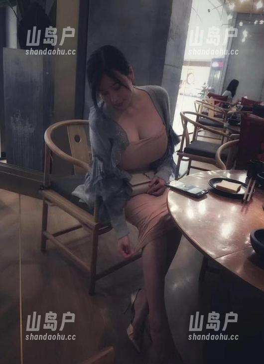 小芯酱 微密圈 - 小芯酱的圣诞摄影会,不比上天的礼物差,认真看会心跳的哟。