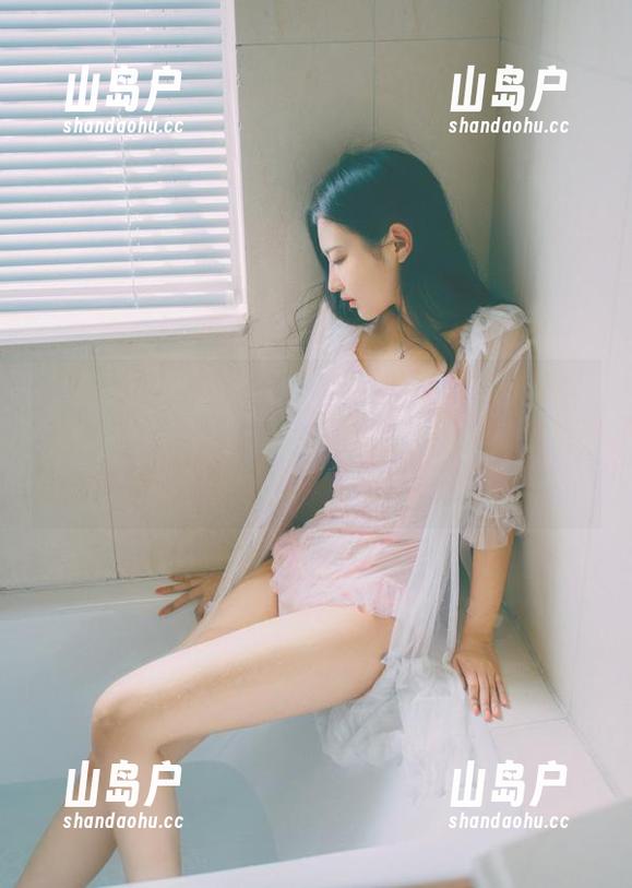 小鹿鹿shika 为什么小鹿鹿shika的日常能这样有趣?美图免费,透着一股“我也是路人”的俏皮。