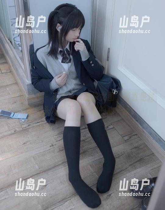 少女秩序-乐栀 少女秩序 - 乐栀画风的修女图,简直是我的心头好?不,是我的心头怪!