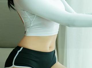尤果网 – 这可不只是裤里丝——若彤BOOMBOOM美图合集中的俏皮与妩媚。