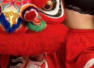 尤果网爱尤物 – 看李宓儿在海边晃悠的样子，图包里难道就只能是海浪和沙滩吗？