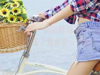 尤果网爱尤物 – 一提到欧阳美宣的粉色图包，总要先下载体验一番嘛！