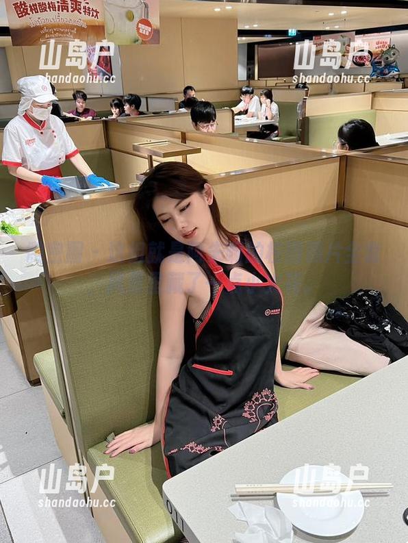 就是阿朱啊 微密圈 - 这组就是阿朱啊的校园照片全套,风景里藏了一点小火花。