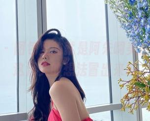 微密圈 – 图包里的就是阿朱啊美脚，瞧我这滑头的想法冒出来啦