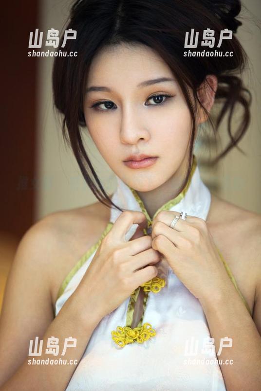 推女郎 - 在豹纹的包围下，纯小希带来的私房秀