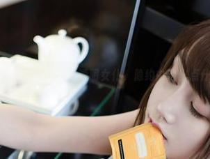 别错过！星野咪兔原图中的透明女仆，隐约中透出点什么…啧啧。