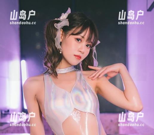 在旗袍的海洋里；星黛鹿鹿i的照片合集等你来逛！不过量入为出哦！