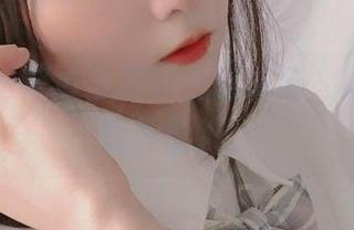 想知道是青水白裙的拍摄现场，如何应对意外情况。