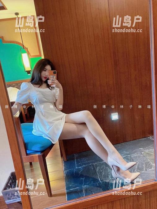 微密圈 - 看见黑色：林子喵Lynne的写真合集，或许会让你重新思考“色”的意义！