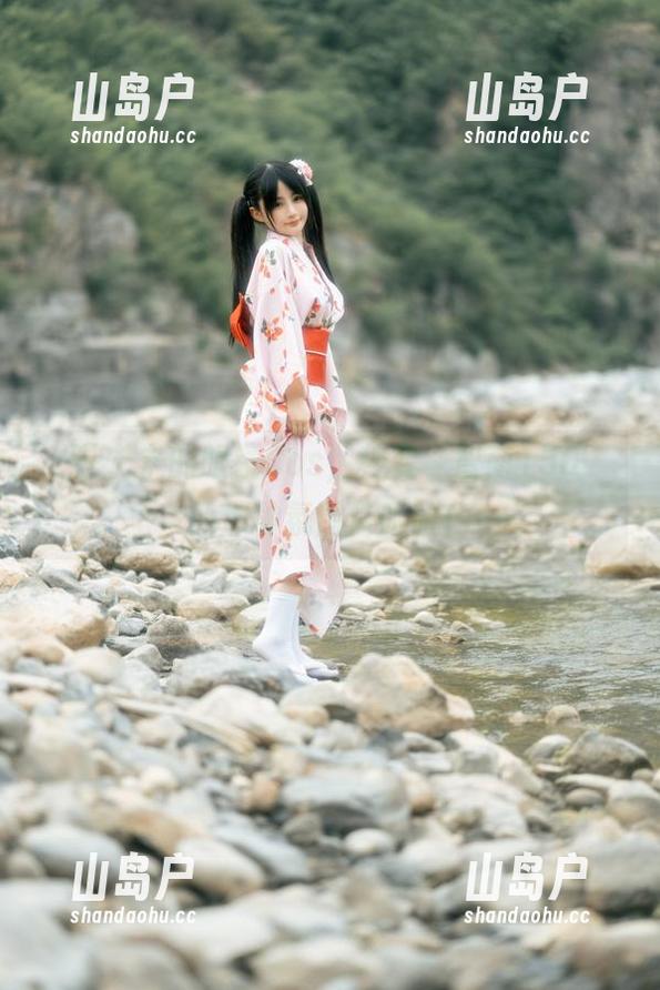 桜井宁宁的眼镜Cos，秒变‘智商150’的那种氛围！哈哈！