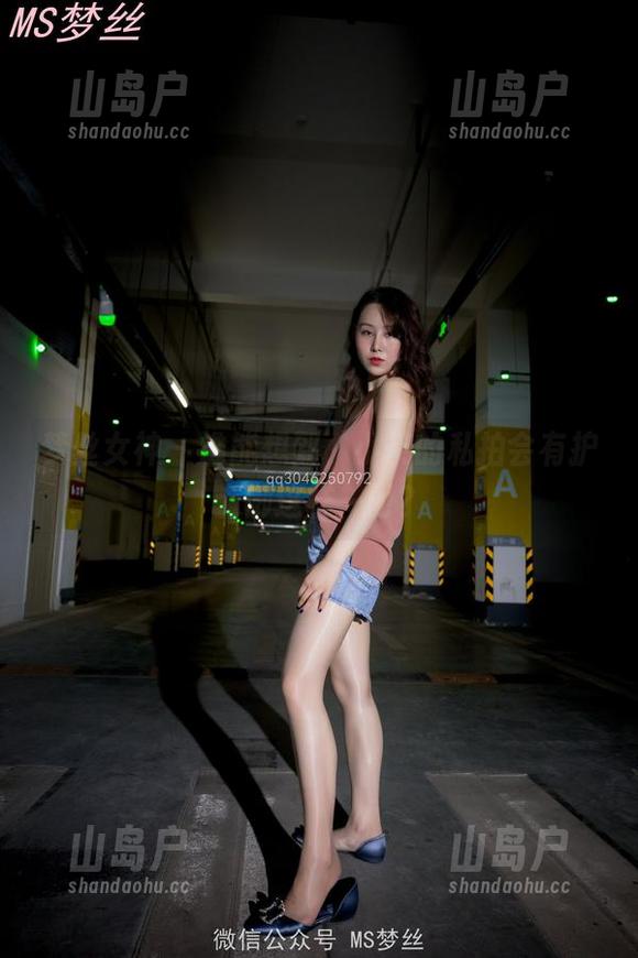 梦丝女神 - 谁能想到，小茶的私拍会有护士御这样一面？