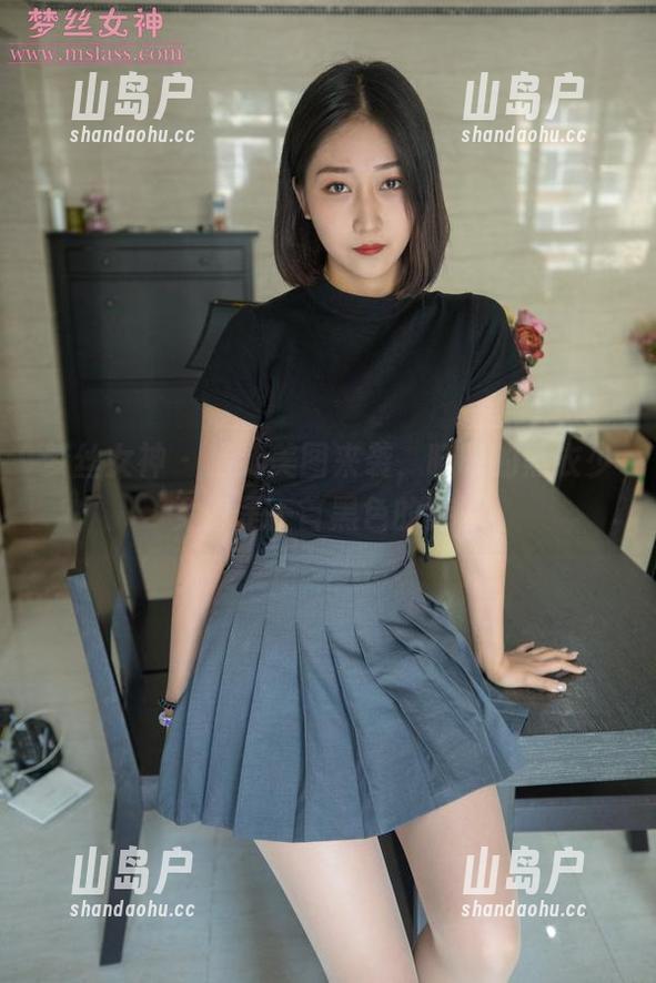 梦丝女神 - 精选美图来袭，晓晓的黑衣少女像是一首黑色的诗。