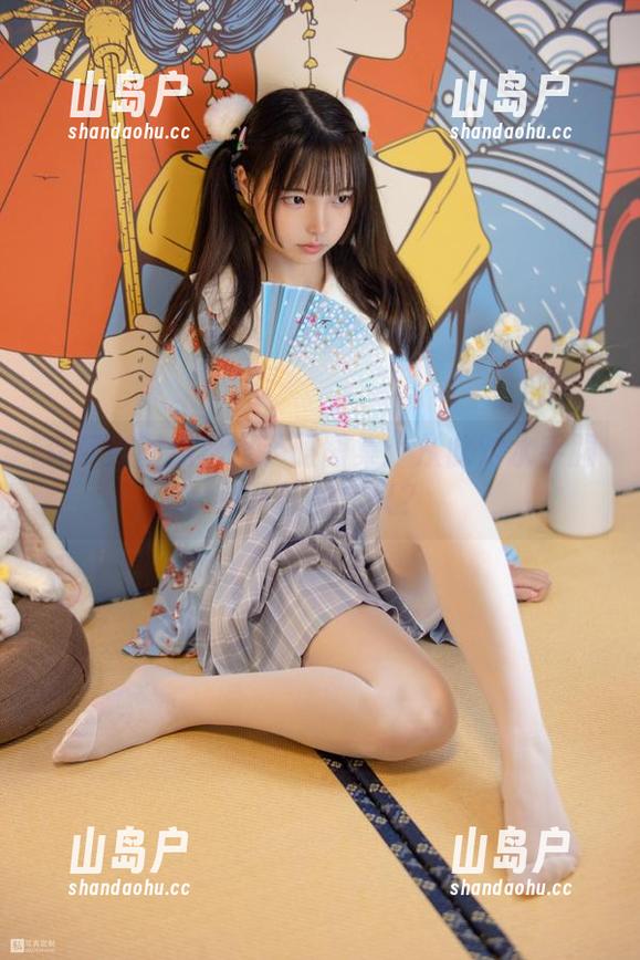 森萝财团 森萝财团黑丝水手服图集:从此对水手服有了新的定义?