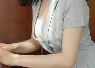 模范学院 – 一网打尽，Laura苏雨彤的比基尼作品在线，瞧瞧这身材。