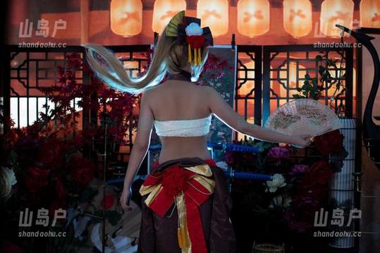 洛璃LoLiSAMA 洛璃LoLiSAMA的图包:黑丝女仆,适合慢慢看,哦,对
