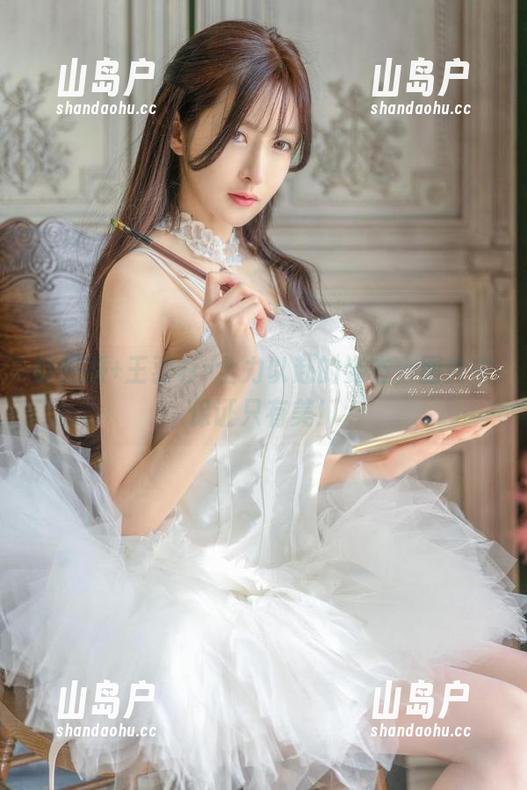 体操服+王羽杉=全力以赴的姿态，图片中保证只有美！